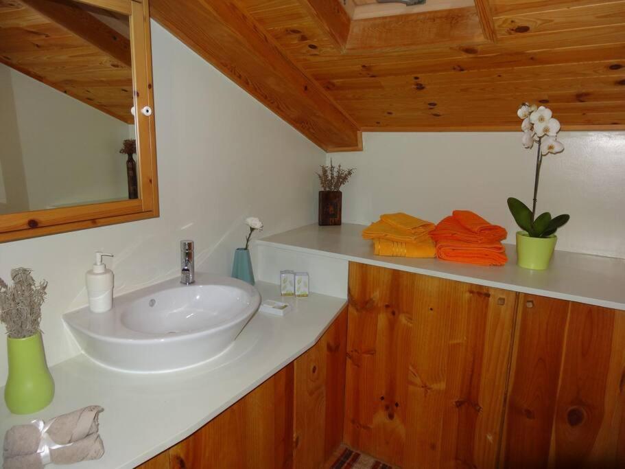 Charm And Fantastic View In A Fully Equipped Home In Center Lisboa Eksteriør billede