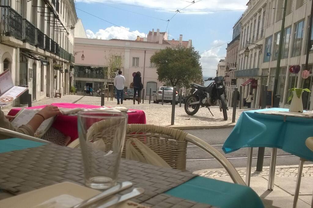 Charm And Fantastic View In A Fully Equipped Home In Center Lisboa Eksteriør billede